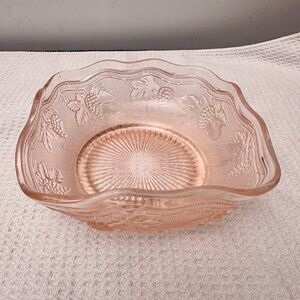 Westmoreland Pink Depression Glass Bowl "Stippled Grape" 1930’s